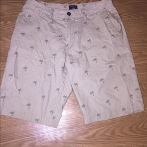 Gap khaki shorts